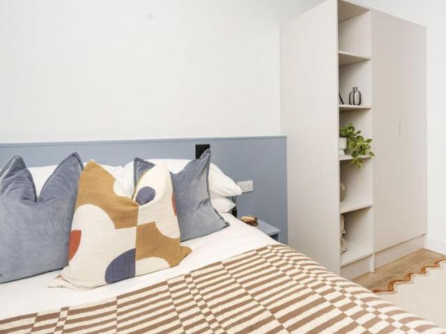 Fairlawn Avenue, Bristol BS34 1 bed in a flat share to rent £971 pcm £224 pw
