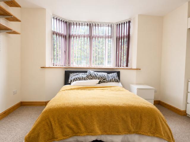 Fairlie Road, Oxford OX4, 1 bed flat to rent, £1,350 pcm | PrimeLocation