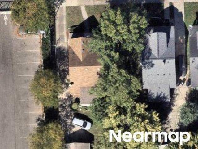 Fairmount Dr