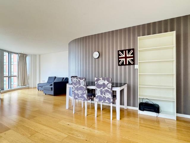 Fairmont Avenue, London E14, 2 bed flat to rent, £3,080 pcm | PrimeLocation