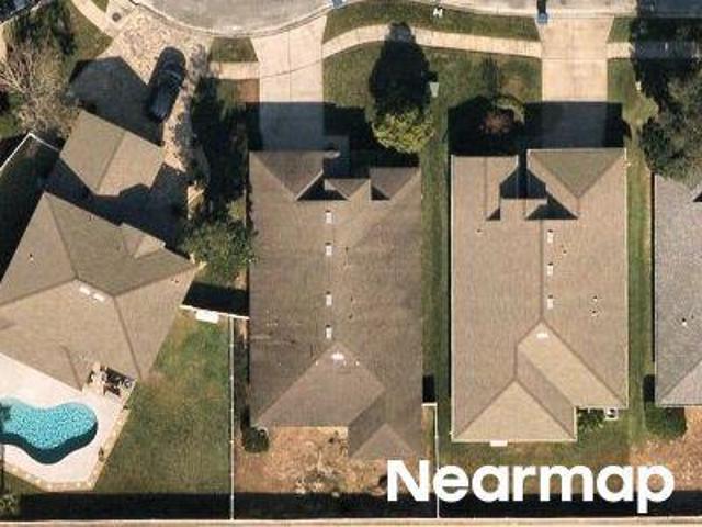Fairmont Dr