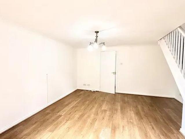 Fairmeads, Loughton, IG10, Property for rent