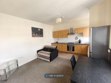 Fairmile Ave, London SW16, 3 bed maisonette to rent, £2,250 pcm | PrimeLocation