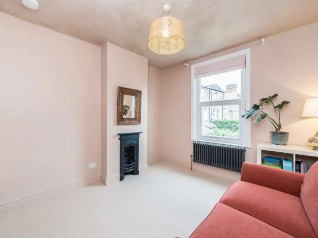 Fairmile Avenue, SW16 6AG, London