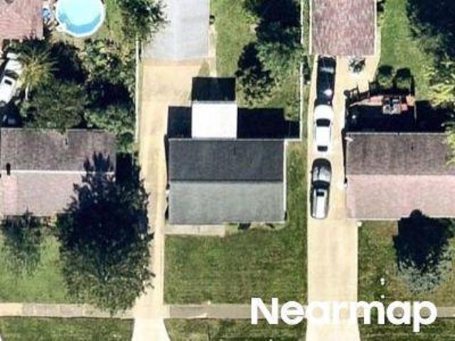 Fairwood Blvd