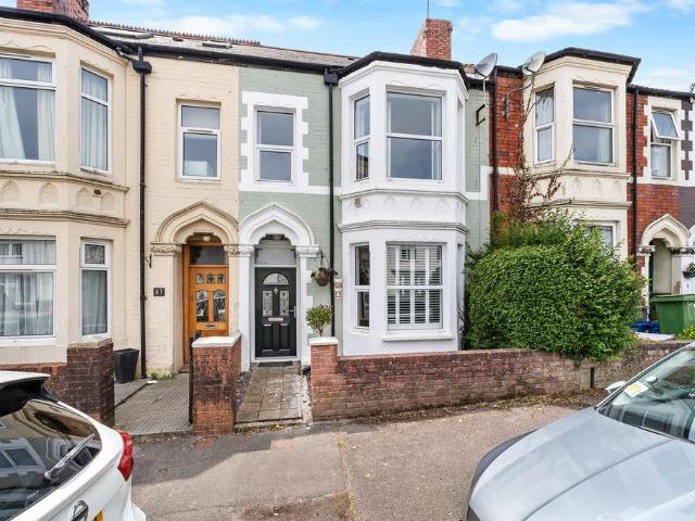 Fairwater Grove East, Llandaff, Cardiff 3 bed terraced house to rent £1,700 pcm £392 pw