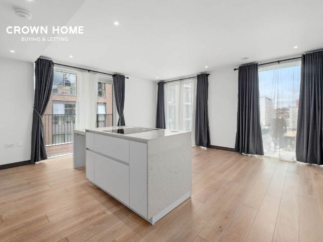 Fairwater House, 1 Lockgate Road, Chelsea Creek SW6, 2 bed flat to rent, £4,100 pcm | PrimeLocation
