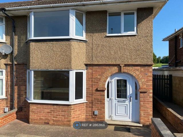 Fairway, Northampton NN2, 3 bed semi detached house to rent, £1,300 pcm | PrimeLocation