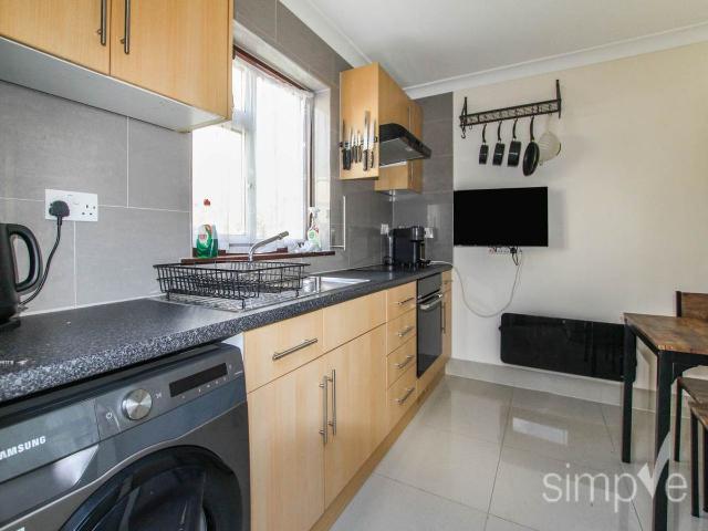 Fairway Avenue, West Drayton, Middlesex UB7, Studio to rent, £1,300 pcm | PrimeLocation