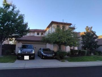 Fairway Dr
