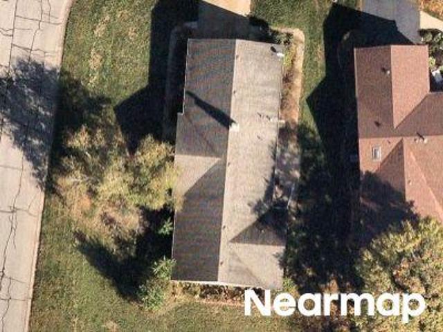 Fairway Dr