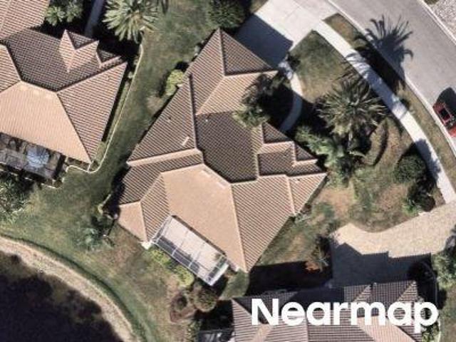 Fairway Isles Dr