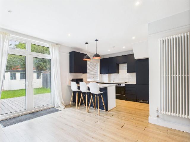 Fairway, London SW20, 5 bed terraced house to rent, £4,000 pcm | PrimeLocation