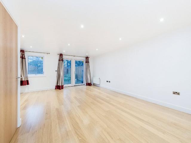 Fairthorn Road SE7, 3 bed town house to rent, £2,850 pcm | PrimeLocation