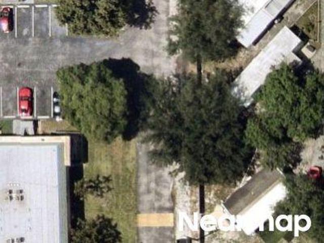 Fairview Villas Dr Apt 4