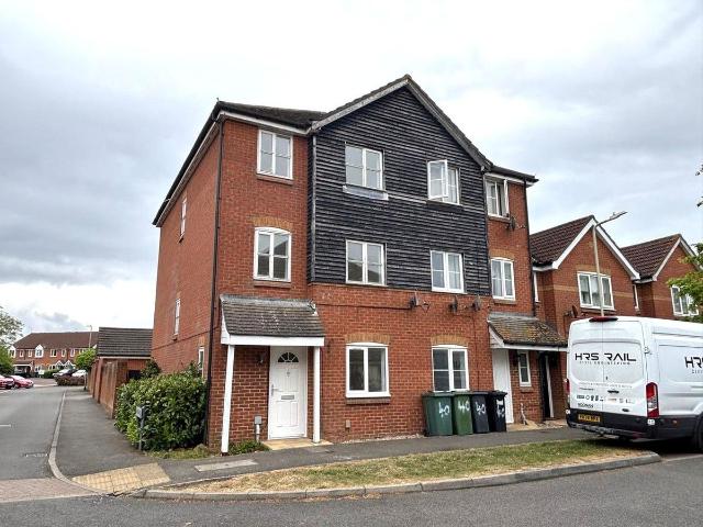 Fairview Drive, Ashford TN24, 4 bed terraced house to rent, £1,695 pcm | PrimeLocation
