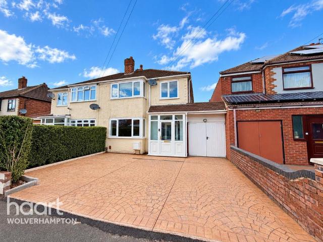 Fairview Road, WOLVERHAMPTON 3 bed semi detached house to rent £1,250 pcm £288 pw