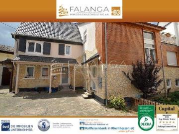 Falanga Immobilien 2 Häuser + 1 entwicklungsfähige Scheune auf gr. Hofgrundstück in Kl Winternhm