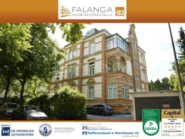 Falanga Immobilien – Wohnjuwel im Dichterviertel: stilvoll möblierter Altbau Top für Kapitalanleger!