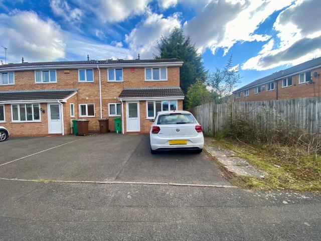 Falcon Close, Nottingham NG7, 3 bed shared accommodation to rent, £1,521 pcm | PrimeLocation