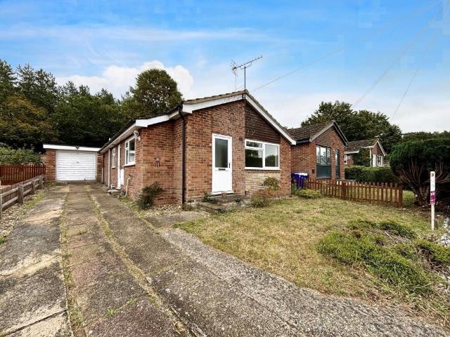 Falcon Drive, BRANDON 2 bed bungalow to rent £1,250 pcm £288 pw