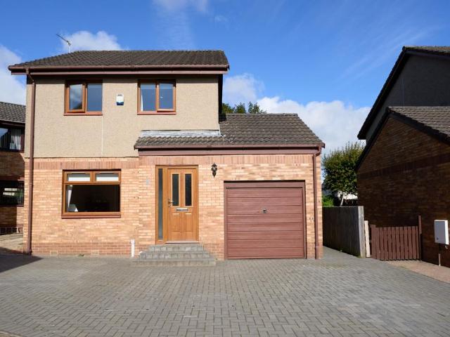 Falcon Drive, Larbert, FK5 3 bed detached house to rent £1,350 pcm £312 pw