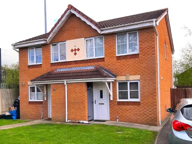 Falcon Road, Wrexham LL13 2 bed semi detached house to rent £875 pcm £202 pw