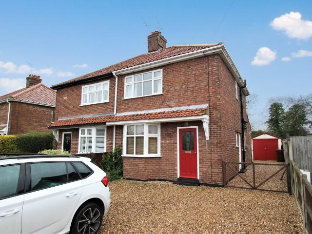 Falcon Road East, Norwich NR7, 2 bed property to rent, £1,100 pcm | PrimeLocation