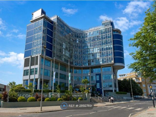 Falcon Wharf, London SW11, 2 bed flat to rent, £3,600 pcm | PrimeLocation