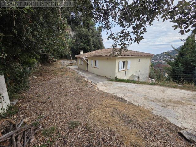 Falicon 4 pièces de 86.73 m² avec terrasse, parking et terrain