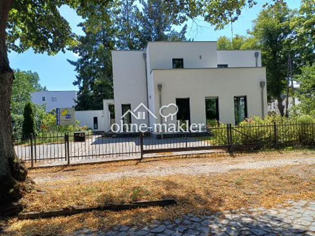 Falkensee, 80 m vom See, Exclusives EFH, Bj. 2015, 240 qm Wfl 624 qm Grst mit Erdwärme