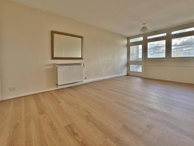 Falkirk House, Maida Vale, W9 3 bed duplex to rent £2,850 pcm £658 pw