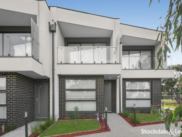 Fall in Love with the Lifestyle Stylish Living, Private Balconies & Parklands