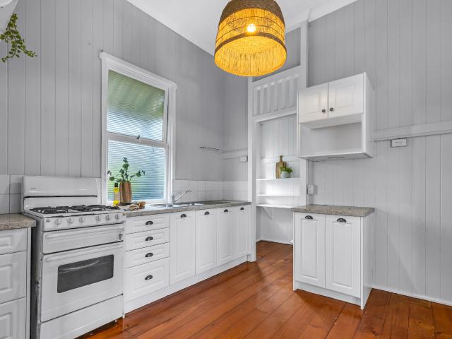 Fall in love with this charming c. 1930's queenslander