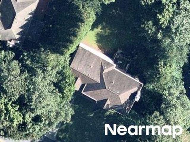 Falling Brook Dr