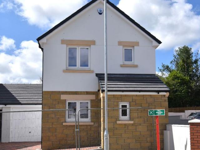 Fallow Road, Helston TR13, 3 bed detached house to rent, £1,250 pcm | PrimeLocation