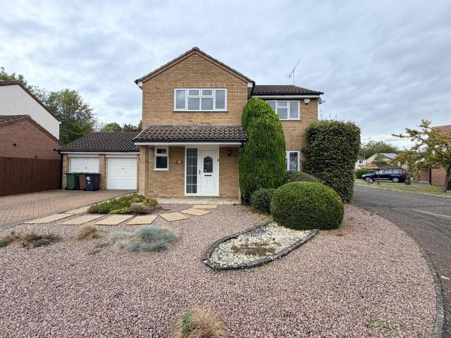 Fallowfield, Orton Wistow, Peterborough 4 bed detached house to rent £1,750 pcm £404 pw