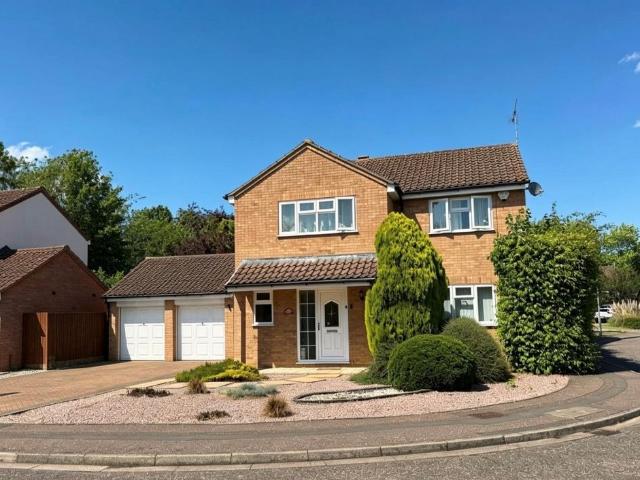 Fallowfield, Peterborough, PE2 4 bed property to rent £1,850 pcm £427 pw