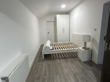 Falmouth Gardens, IG4 Century 21 United Kingdom
