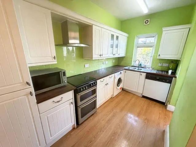 Falmouth Gardens, Ilford, IG4, Property for rent