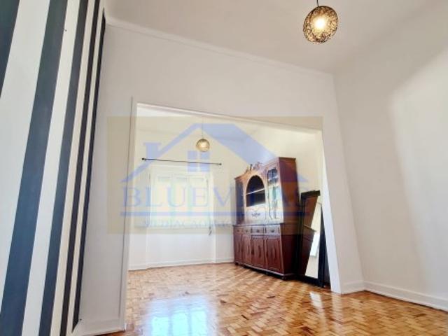 Farto Apartamento T2 s/ Mobília centro da cidade