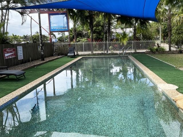 Far North Queensland Coastal Tropical Caravan Tourist Park 896CPF