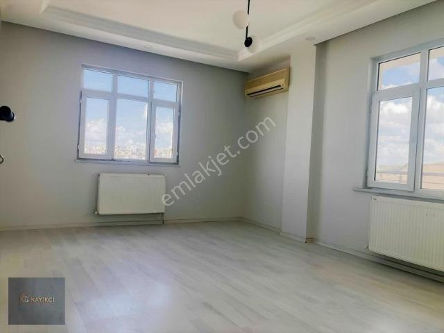 Farabi Devlet Hastanesi Yakını 2+1 /4. Kat