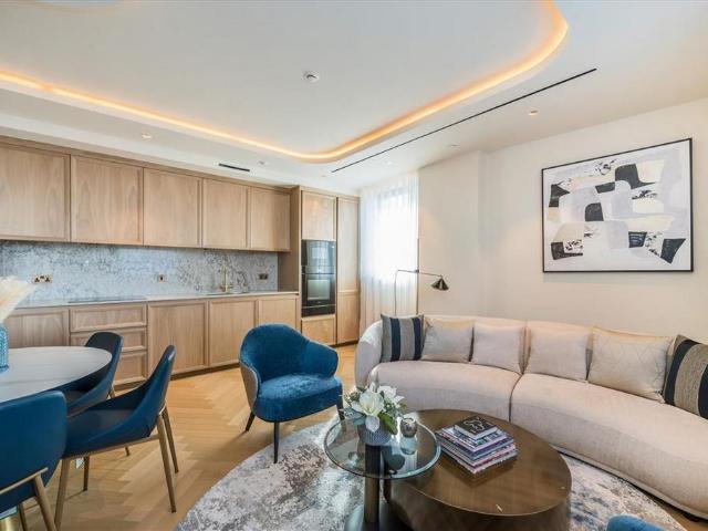 Fareham Street, London W1F 2 bed flat to rent £6,500 pcm £1,500 pw