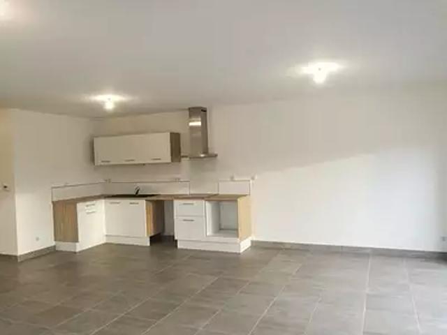 Fargues Saint Hilaire 33370 Location maison 4 pièces t4 parking