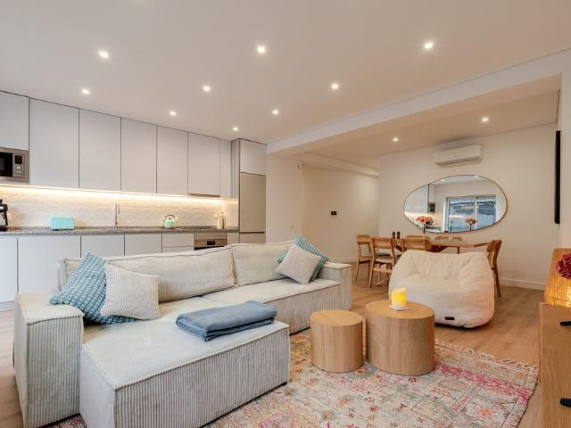 Faria Guimarães 2 bedroom apartment with terrace