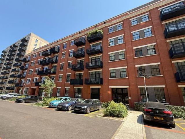 Farine Avenue, Hayes UB3, 2 bed flat to rent, £2,300 pcm | PrimeLocation