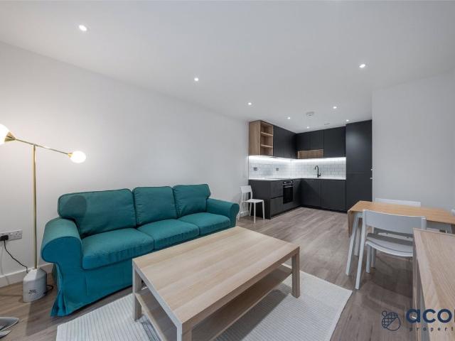 Farington House, London NW9, 1 bed flat to rent, £1,750 pcm | PrimeLocation