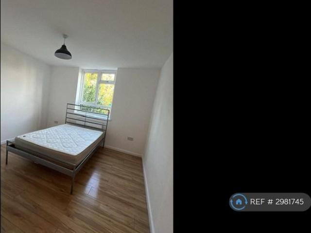 Farjeon House, London, NW6 4 bed flat to rent £4,500 pcm £1,038 pw