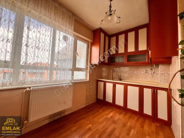 Fark20'den Devlet Hastanesi Arkası Kiralık 3+1 Daire